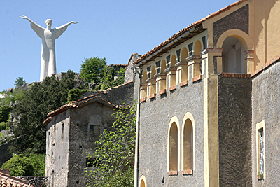 Maratea Superiore  Castello con la statua del Cristo Redentore